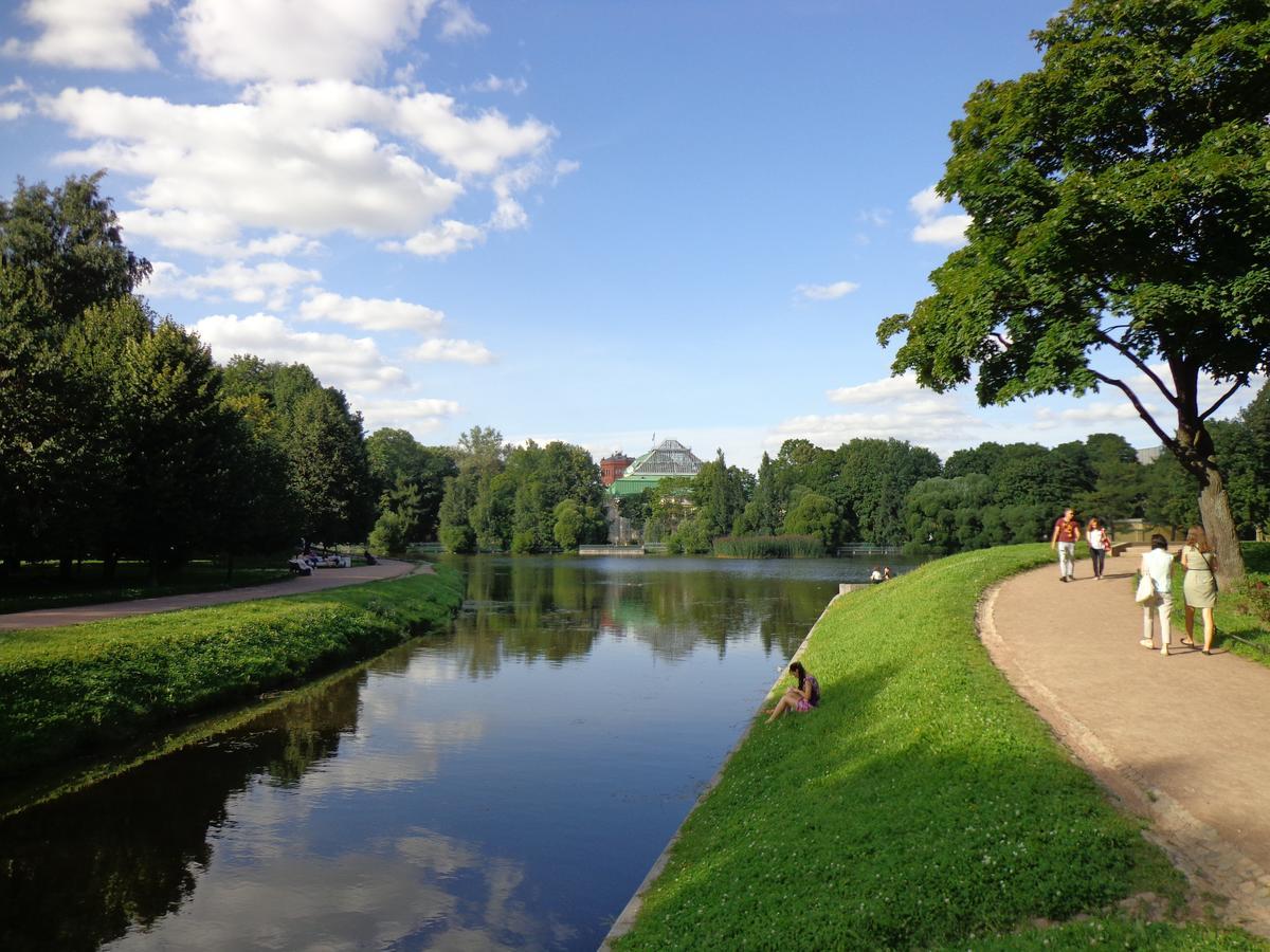 My Favourite Garden Hotel Санкт Петербург Екстериор снимка