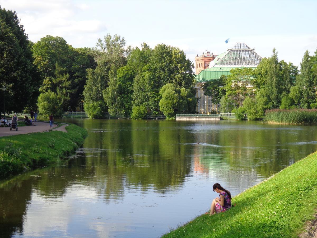 My Favourite Garden Hotel Санкт Петербург Екстериор снимка